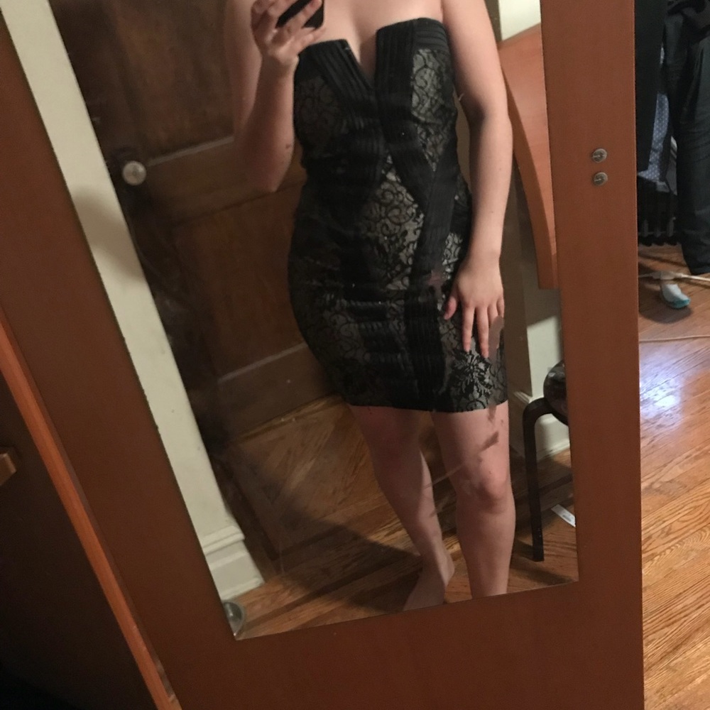 Black Body Con Dress - Picture 8 of 8